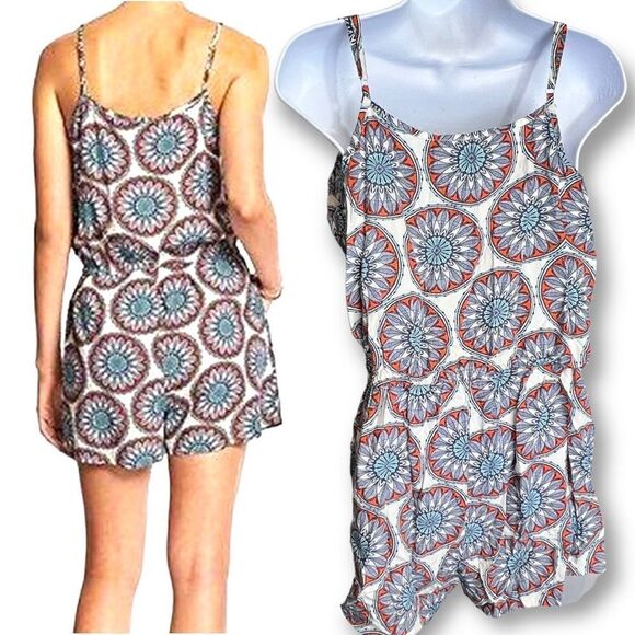 Women’s Banana Republic Jumper Playsuit-Romper Geometrical Summer sz Small - Picture 2 of 12